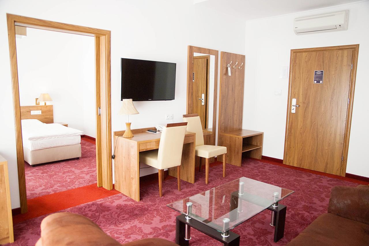 Hotel Drohicki Drohiczyn Dış mekan fotoğraf